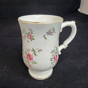 Royal Victoria Fine Bone China England Gold Trim Pink Roses Discontinued 8oz